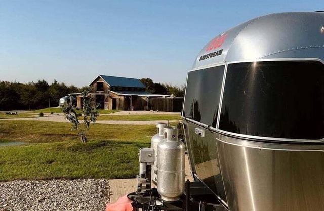 Outstanding Airstream Close to Stunning Hiking Trails in Bristol, Texas