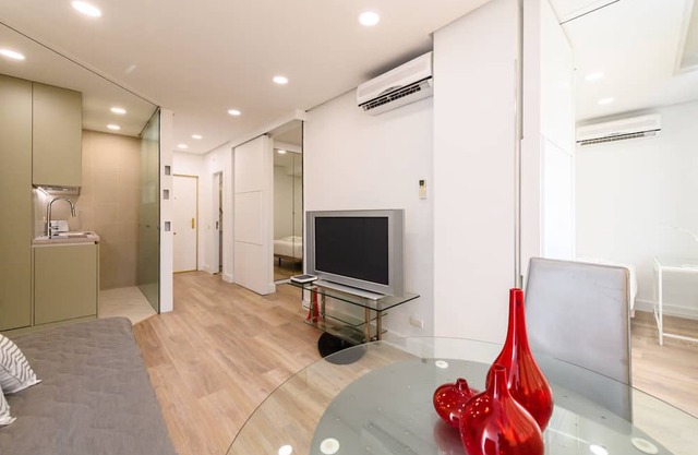 Charming 2-bedroom flat with city views - Madrid