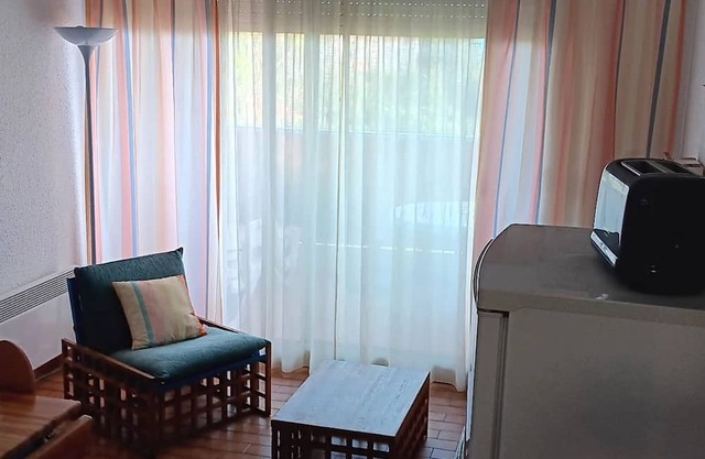 Cozy studio for 4 with Wi-Fi and pets allowed