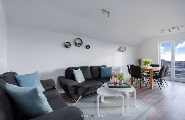 Driftwood- near the Baltic Sea, harbor view in 2nd row, bathtub, fireplace