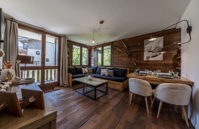 Courchevel 1850 - Sleeps 5 - Close to the slopes