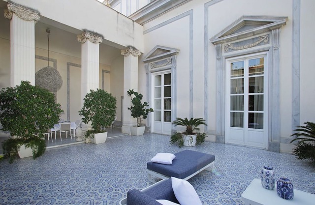La Kalsa Charming Maison Elegant home in the heart of Palermo's historic center