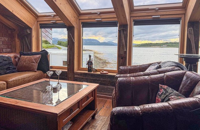 Lovely apartment in Kvalsund with sauna