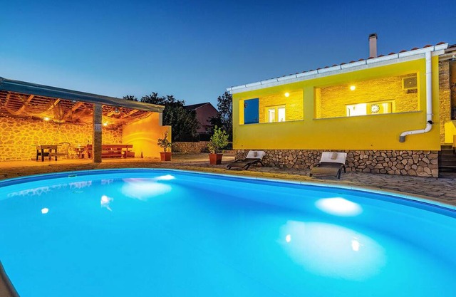 Cozy home in Vinjerac