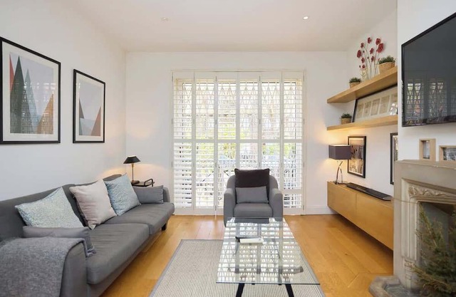 The Porchester Gardens - 4BDR with shared garden