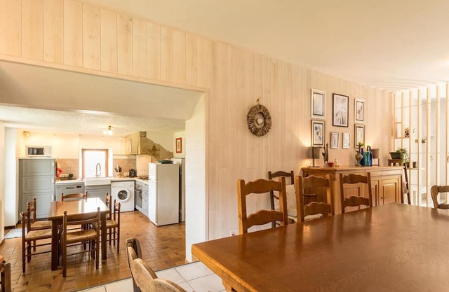 Peaceful cottage in former Comtoise farm, pets allowed