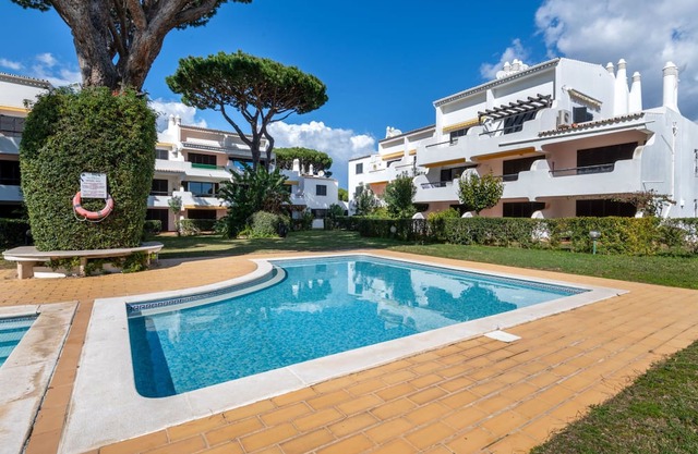 Brisa dos Pinheiros by Interhome
