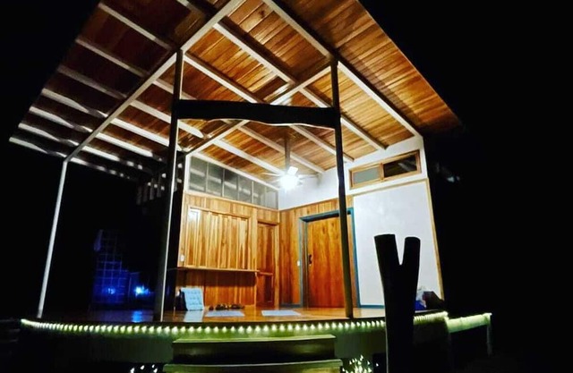 HAPPINESS IN THE JUNGLE