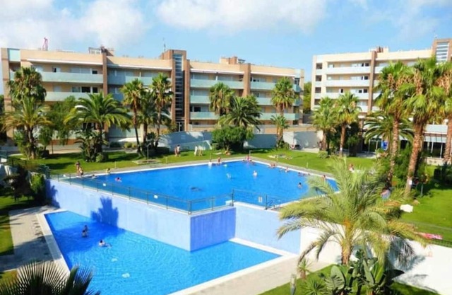 3-Bedroom/2-Bathroom Apartment - Near Port Aventura