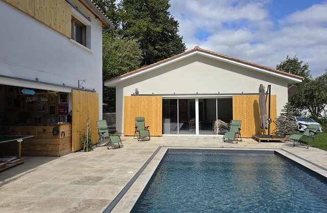Independent house with private pool, Wi-Fi and air conditioning