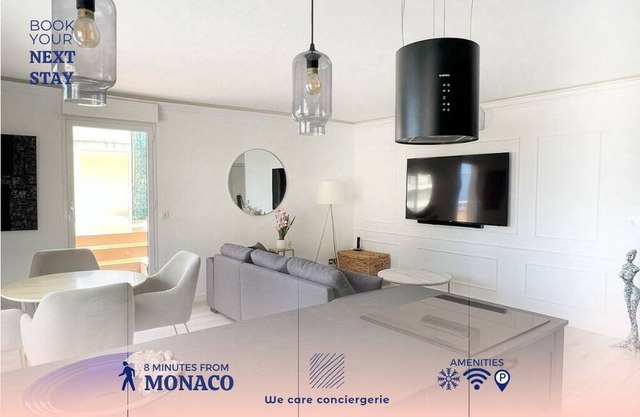 This condominium is a 2 bedroom(s), 1 bathrooms, located in Beausoleil (06240), AL.