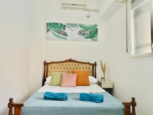 Urban Love by Urban Crown