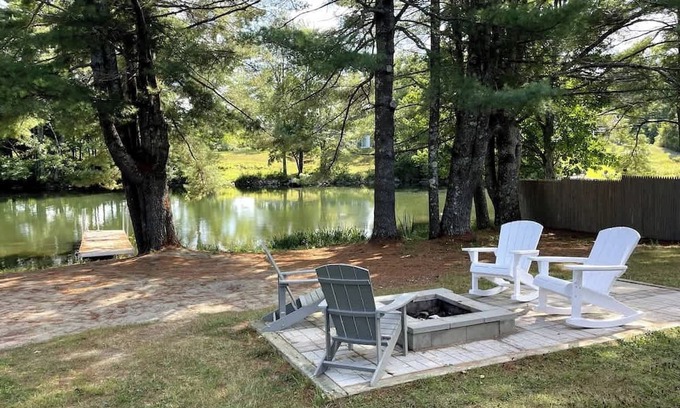 Belgrade Cottage | Cozy Cottage on Ellis Pond-Cabin #2 at Kozy Cove
