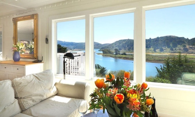 Monte Rio House | Casa Panama: Relax in Luxury on the Sonoma Coast