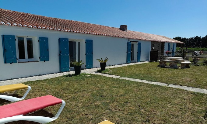 Bouin Cottage | Gite Bouin, 2 bedrooms, 6 persons