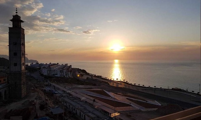 Al Hoceima Apartment | Air-conditioned apartment for rent