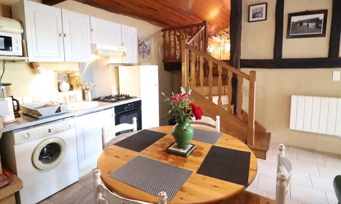 Maurs Cottage | Gite Maurs, 2 bedrooms, 4 persons