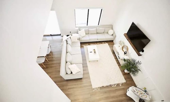 Eagle Mountain House | Smart Home With Garage Parking