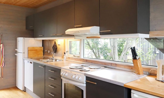 Risor House | 8 person holiday home in Søndeled