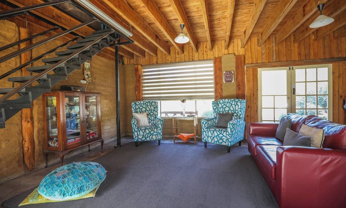 Gilgandra Cabin | Earth n TimbernSleeps 4 1 bathroom