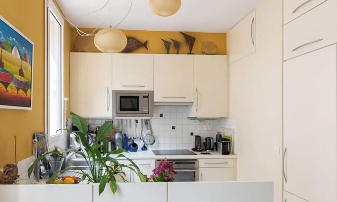 Quartier de la Roquette Apartment | Bright T2 with fireplace in the 11th