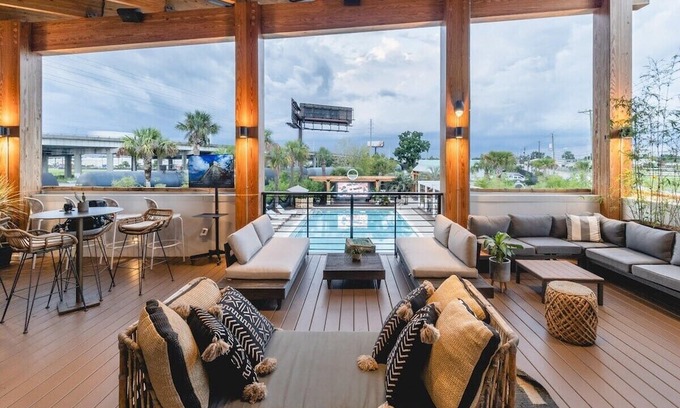 French Quarter Apartment | Dianna Browns Place | Historic District