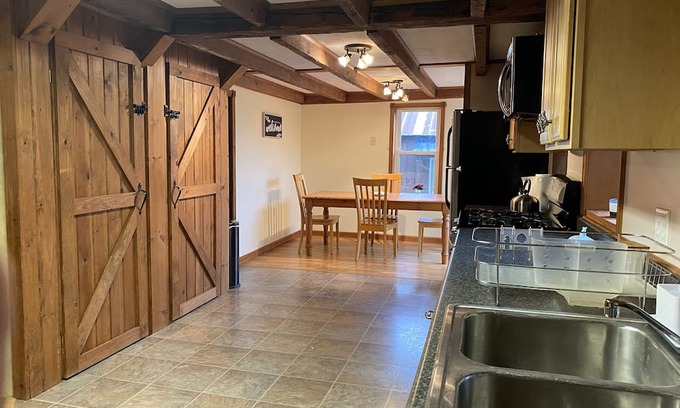 Oneonta Other | Alanna House