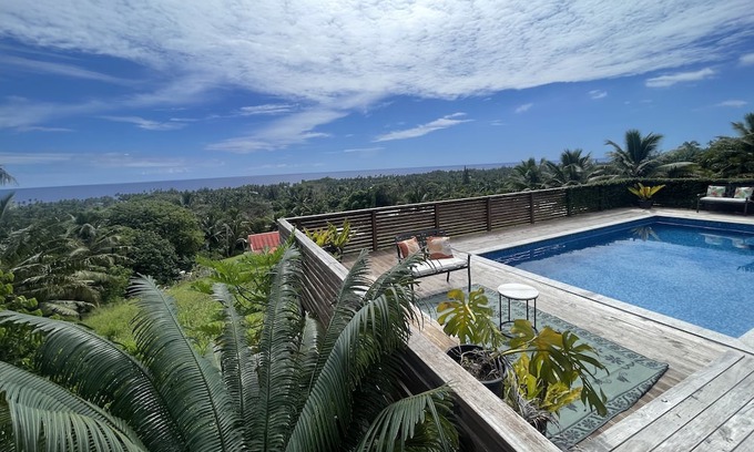 Takuvaine Tapere House | Beautiful Family Friendly House with Pool