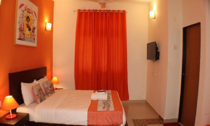 Caranzalem House | Comfortable rooms Stay near Miramar Beach