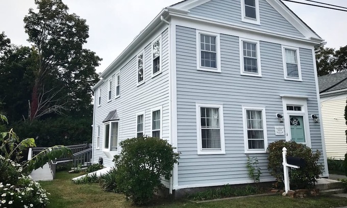 Mystic - New London House | A Family Heirloom - Historic 1839 Downtown Mystic Home