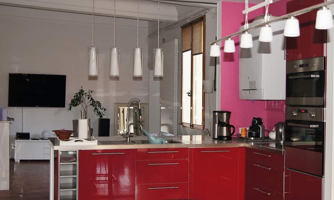 Aix-en-Provence Historic Centre Apartment | Large, quiet and design apartment, downtown, air-conditioned rooms