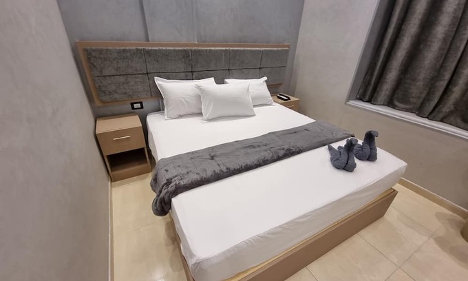 Abdin Hotel | Cairo Plaza Manchester Hotel