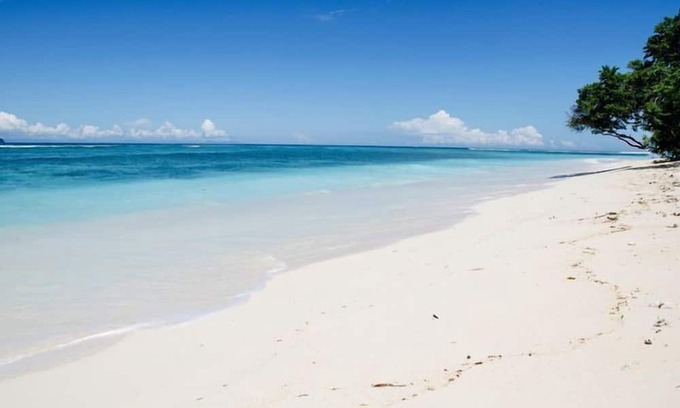 Hulhumale Bed & Breakfast | Portia beach grand