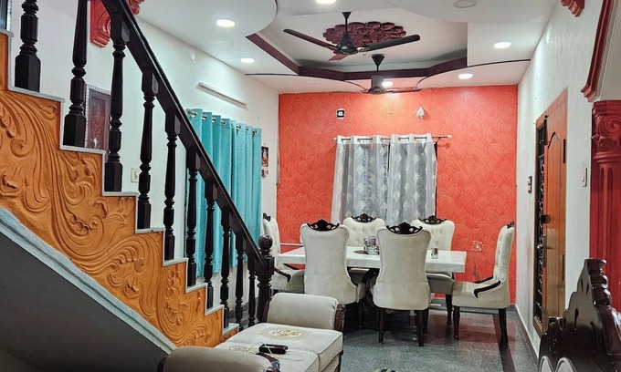 Mylapore Tiruvallikk House | Charming Chennai Home With Modern Amenities
