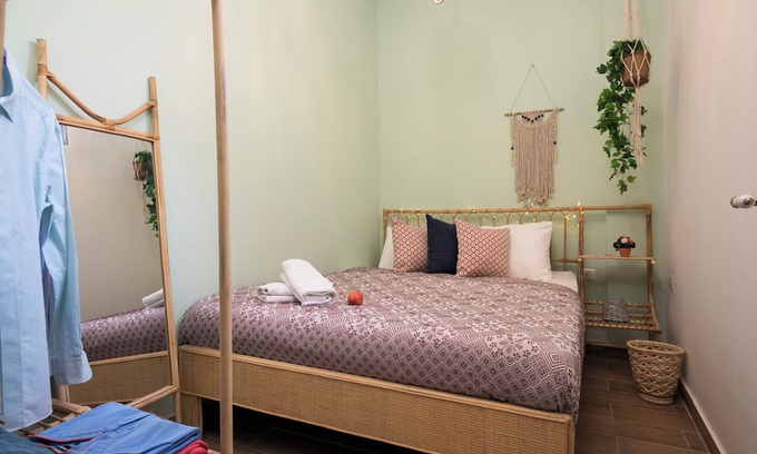 Mar Mikhael Apartment | Boho-Chic 2BR - Apt & Balcony