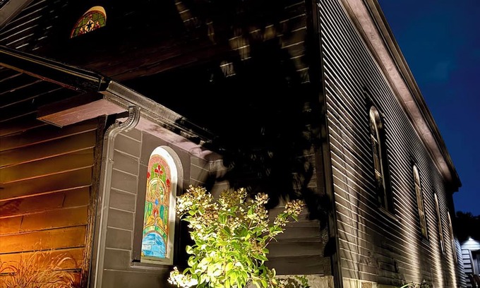 Lafayette House | Historic Hope Chapel
