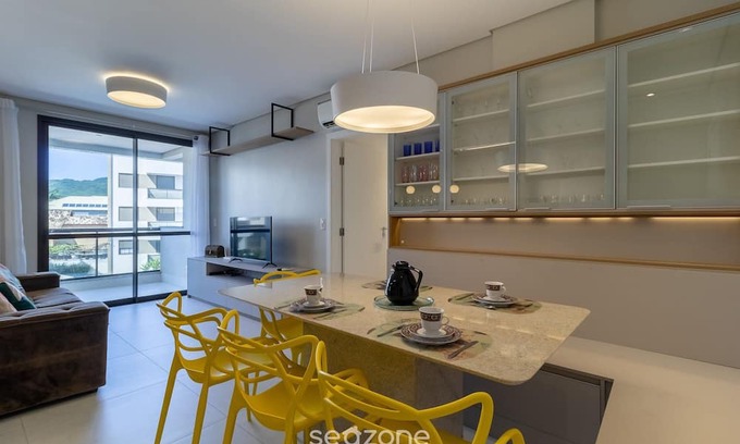 Cachoeira do Bom Jesus Apartment | Apart Near the Beach in Cond. w/Pool Adc0205