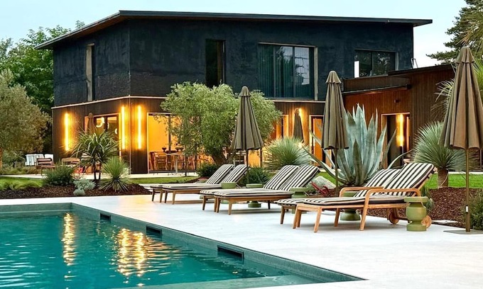 Saint-Laurent-des-Combes Bed & Breakfast | 537 Saint Emilion - Bornes recharges