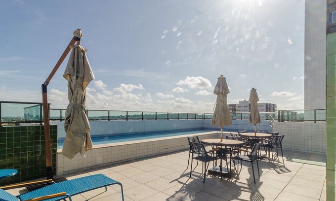Boa Viagem Apartment | Near the sea and the Best of Recife! Cav0411