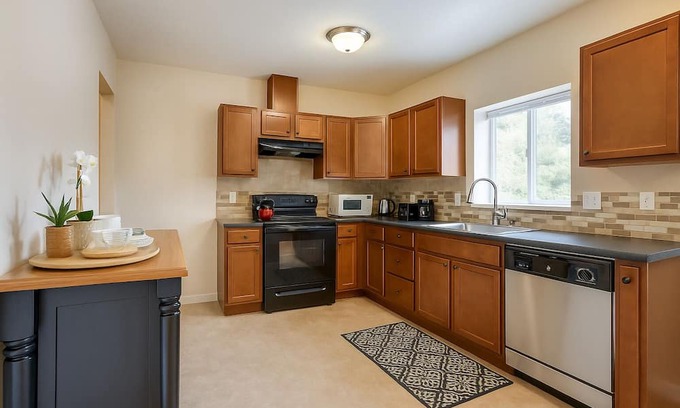 Haller Lake House | The Grand North Seattle Family Home