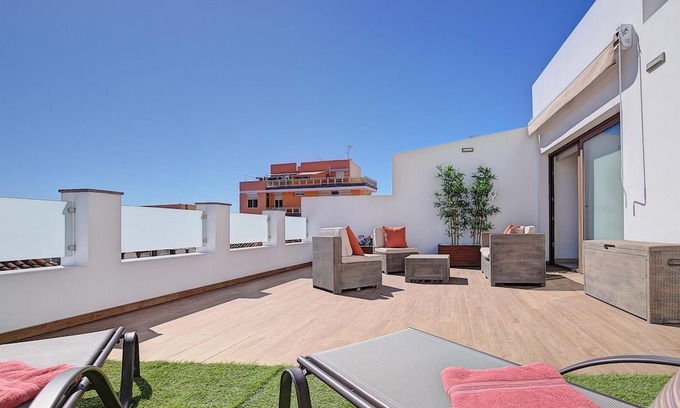 Los Llanos Apartment | Apartment 'Elita House' with Mountain View, Private Terrace and Wi-Fi