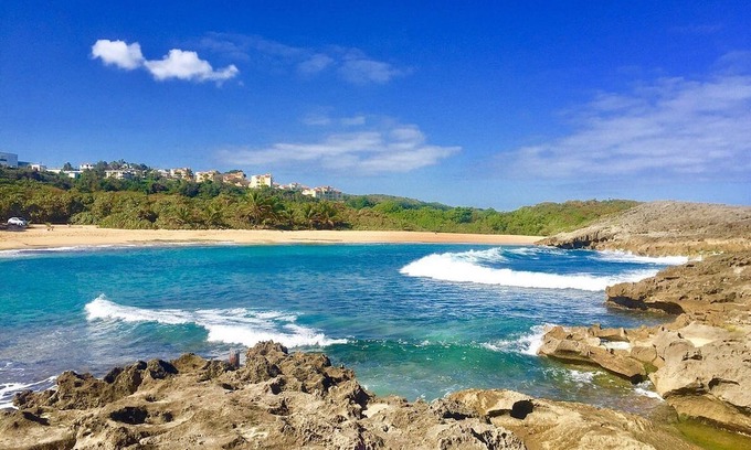 Media Luna House | Casa playero house near various beaches