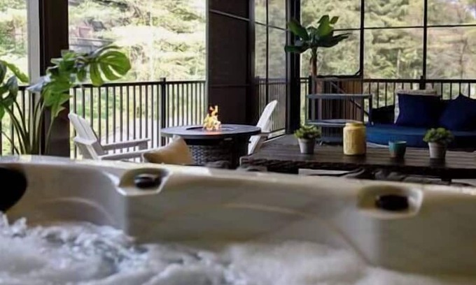 Orford Apartment | Zen & Luxurious-Spa-Ski-Feu