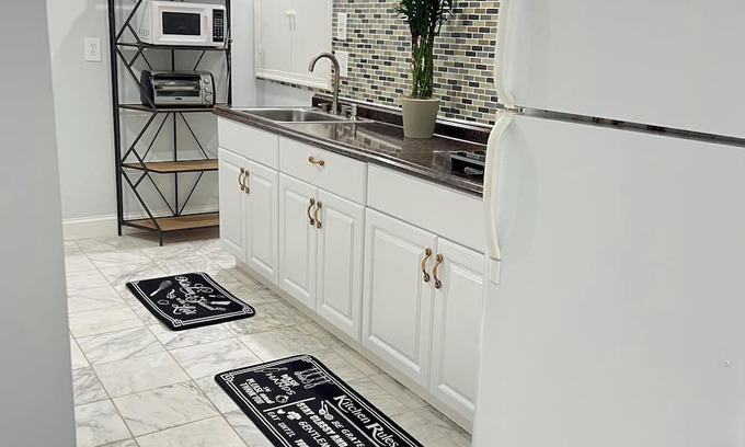 Newington Apartment | Cozy 2-bedroom Basement apartment in charming Lorton near DC