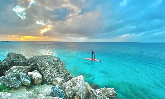 Playa House | Treasure By The Sea Bonaire: 3 Houses, 4 Bedrooms, 3 Kitchens, By The Ocean