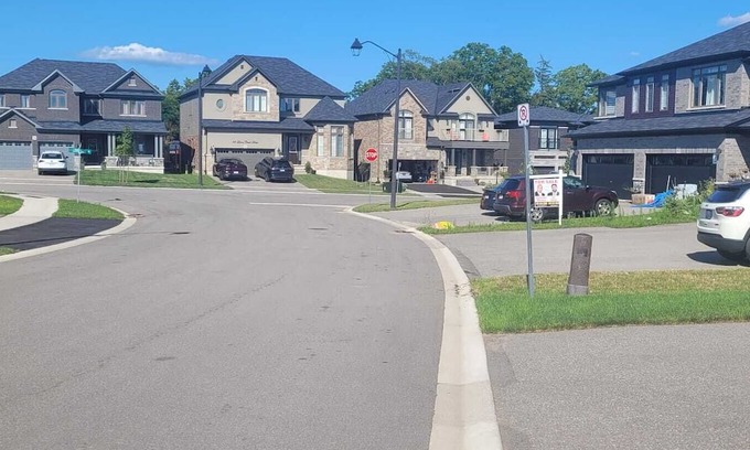 County of Brant Apartment | A cozy quiet place for all in the beautiful city of Paris, Ontario.