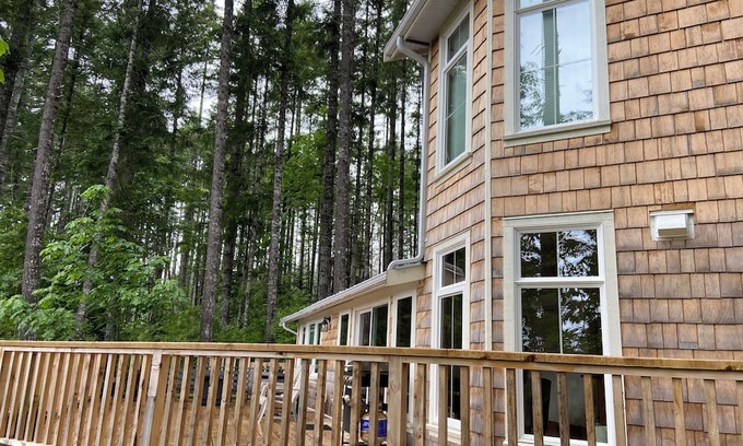 Port Alberni Cottage | Unique West coast Cottage Nestled in the Woods