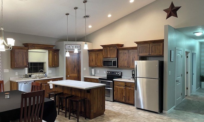 West Grove House | Charming Rual Iowa Shed house