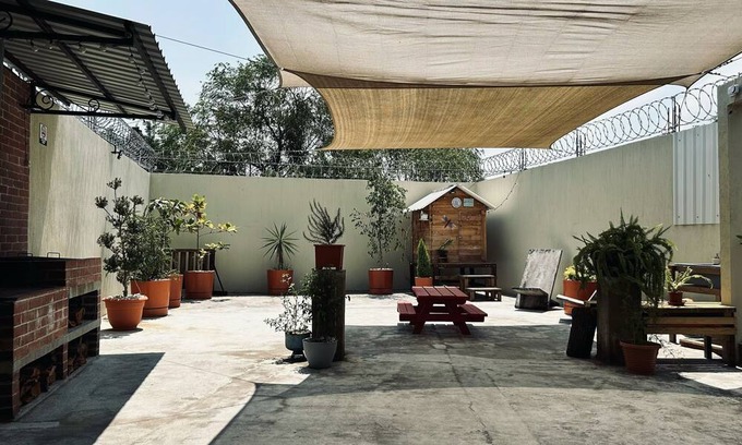 Villa Nueva Apartment | Charming 3-bedroom apartment with AC and WiFi in enchanting Amatitlán