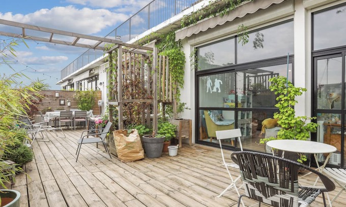 Bagnolet Apartment | Top floor loft with terrace - Bagnolet